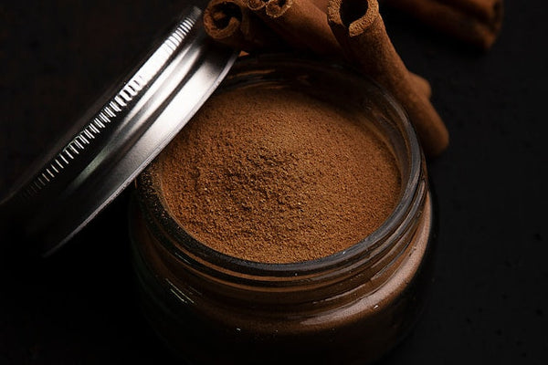 Controlled cacao fermentation process with monitored cacao beans for consistent flavour, traceability, and reliable B2B cacao supply